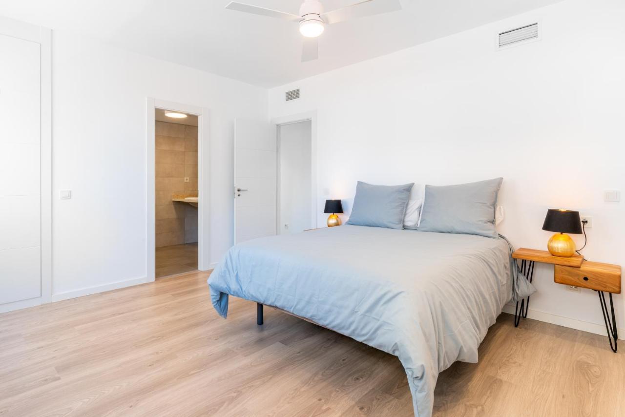 Wintowinrentals Whitestones Amazing Apartment ตอร์เรโมลิโนส ภายนอก รูปภาพ