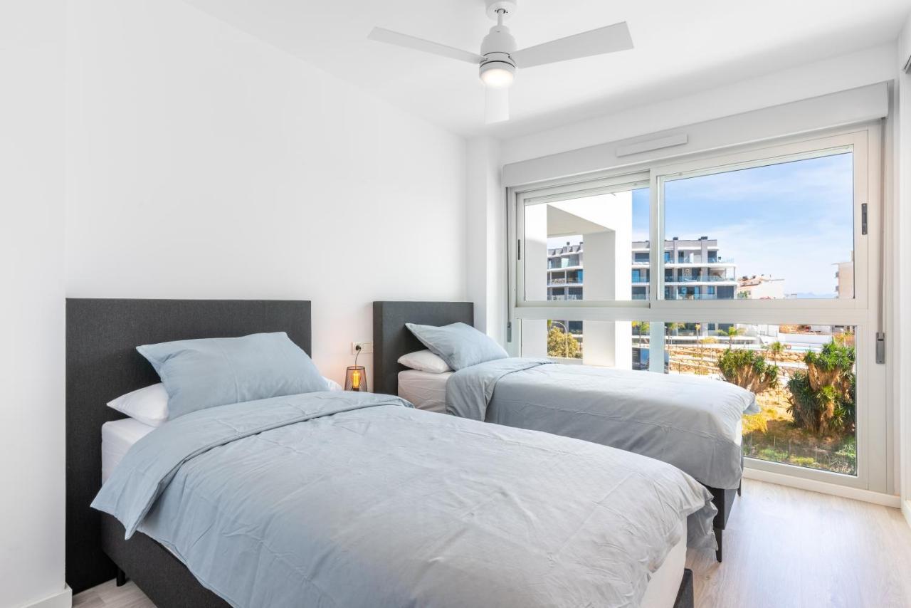 Wintowinrentals Whitestones Amazing Apartment ตอร์เรโมลิโนส ภายนอก รูปภาพ
